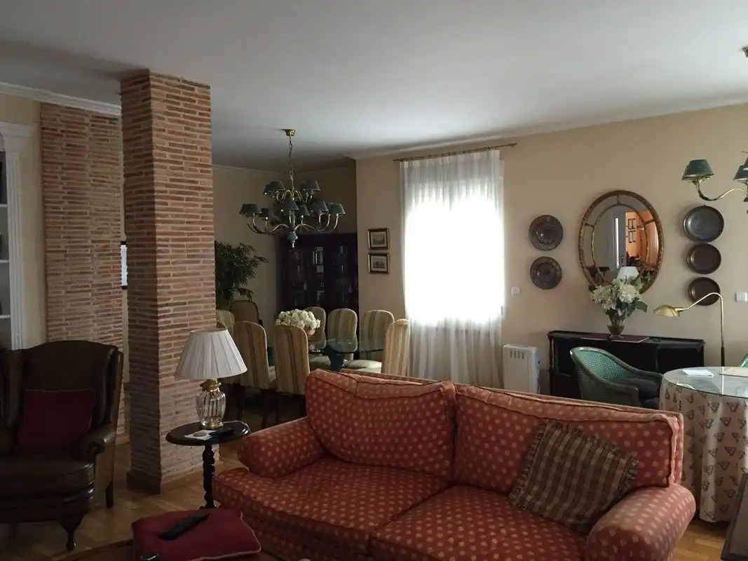 Sala d'estar de Casa o xalet en venda en Elche / Elx amb Jardí privat, Terrassa i Piscina
