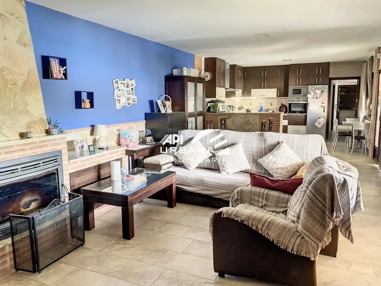 Sala d'estar de Casa o xalet en venda en Lucena amb Terrassa, Piscina i Moblat