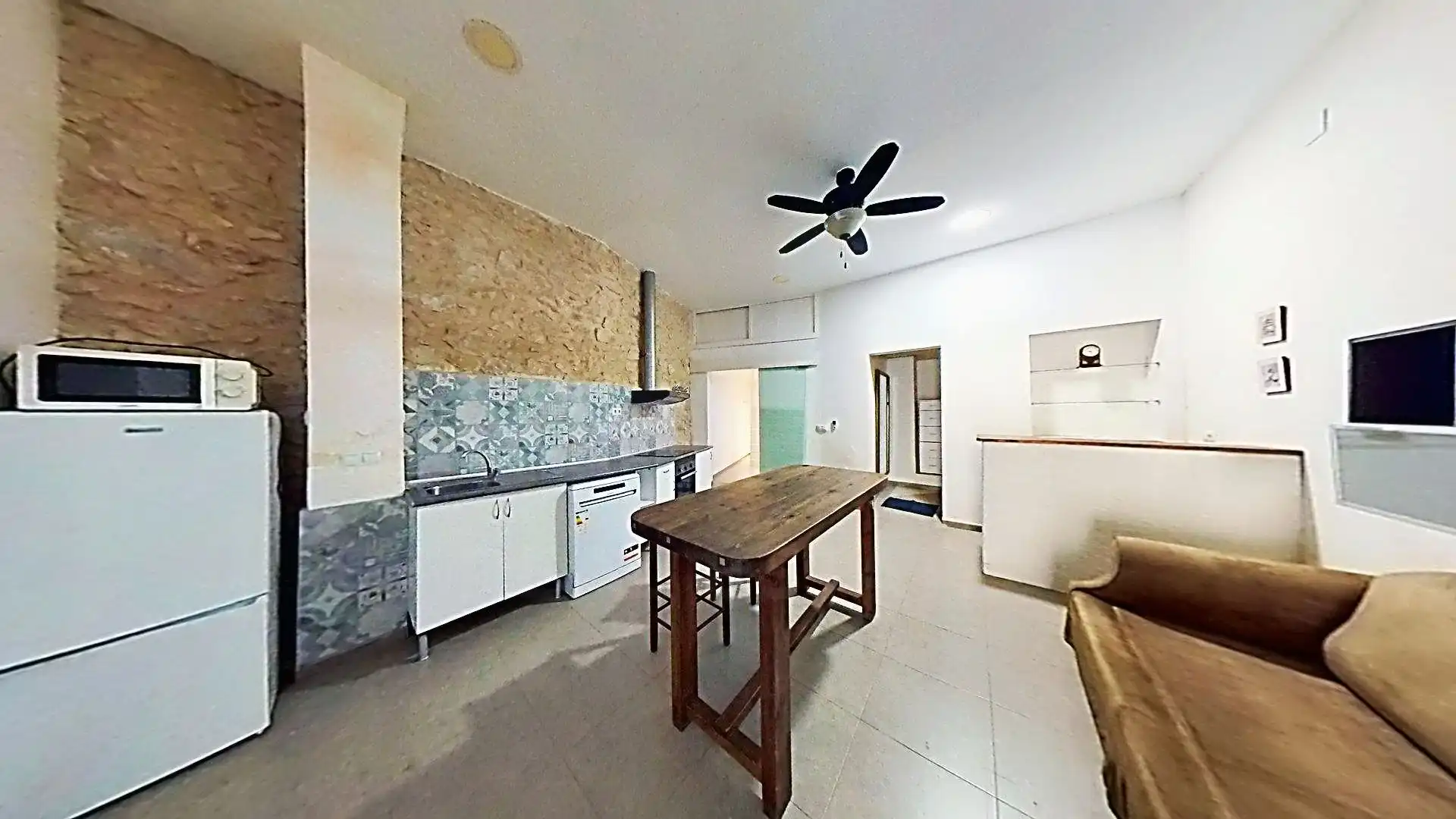 Cocina de Local en venta en Pla - Carolinas