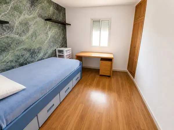 Habitación de Casa adosada en venta en Manilva con Aire acondicionado, Calefacción y Terraza