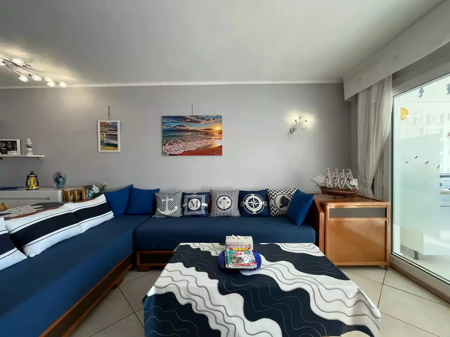 Sala de estar de Apartamento en venta en Empuriabrava con Terraza y Amueblado