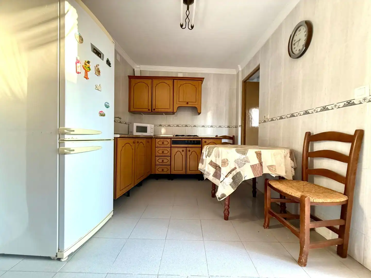 Cuina de Casa o xalet en venda en Humilladero amb Terrassa, Traster i Moblat