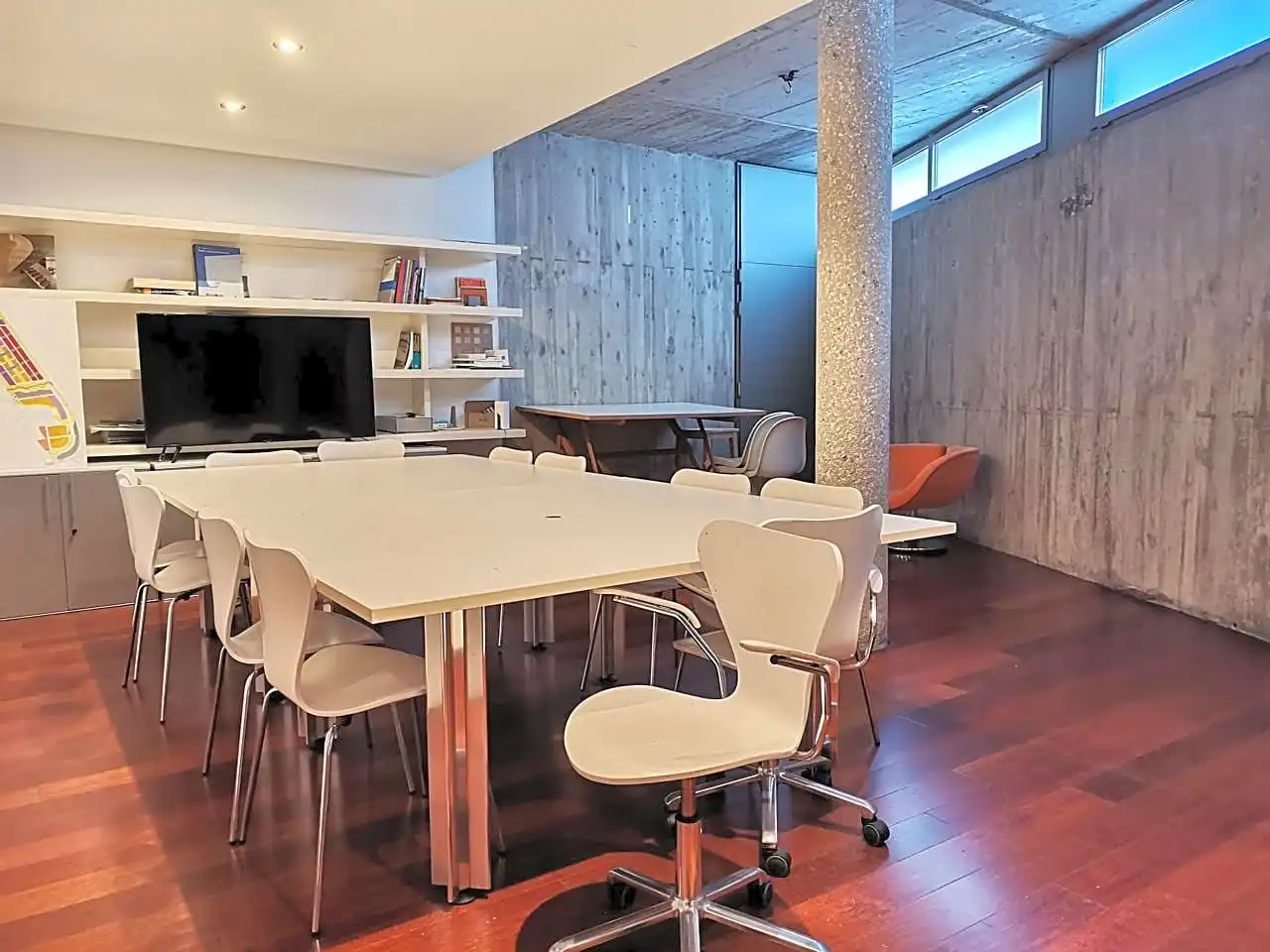 Büro zur Miete in Madrid mit Klimaanlage und Heizung