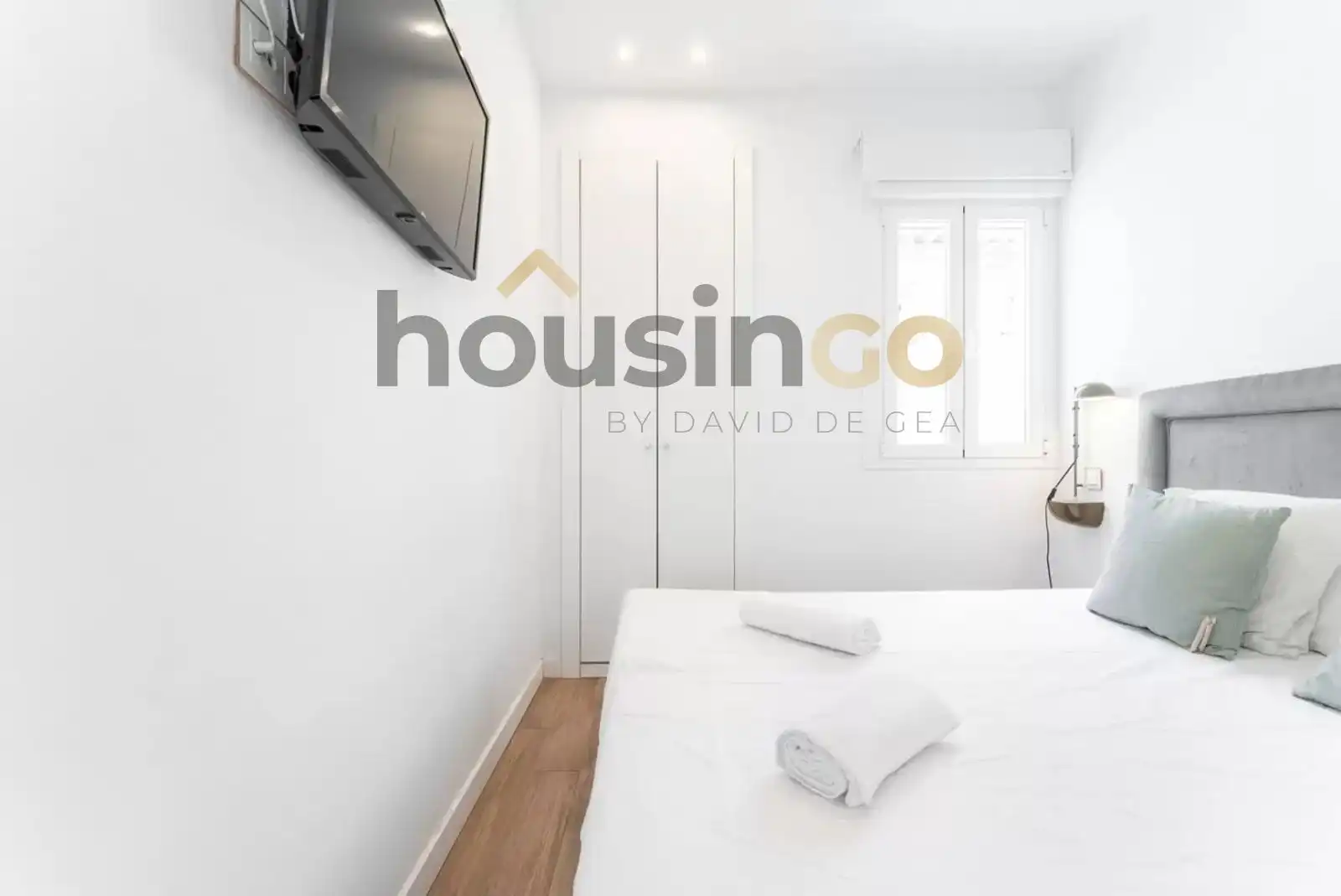 Exterior view of Attic for rent in Madrid  with Air Conditioner, Heating and Terrace