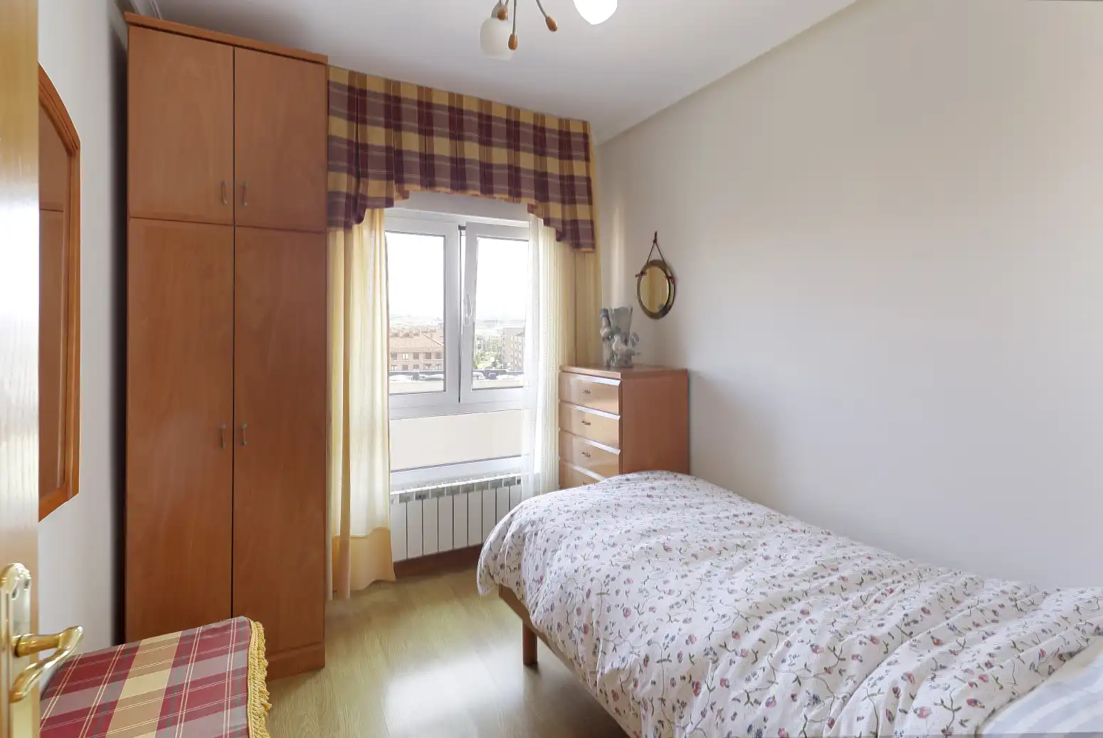 Habitación de Piso en venta en Gijón  con Calefacción
