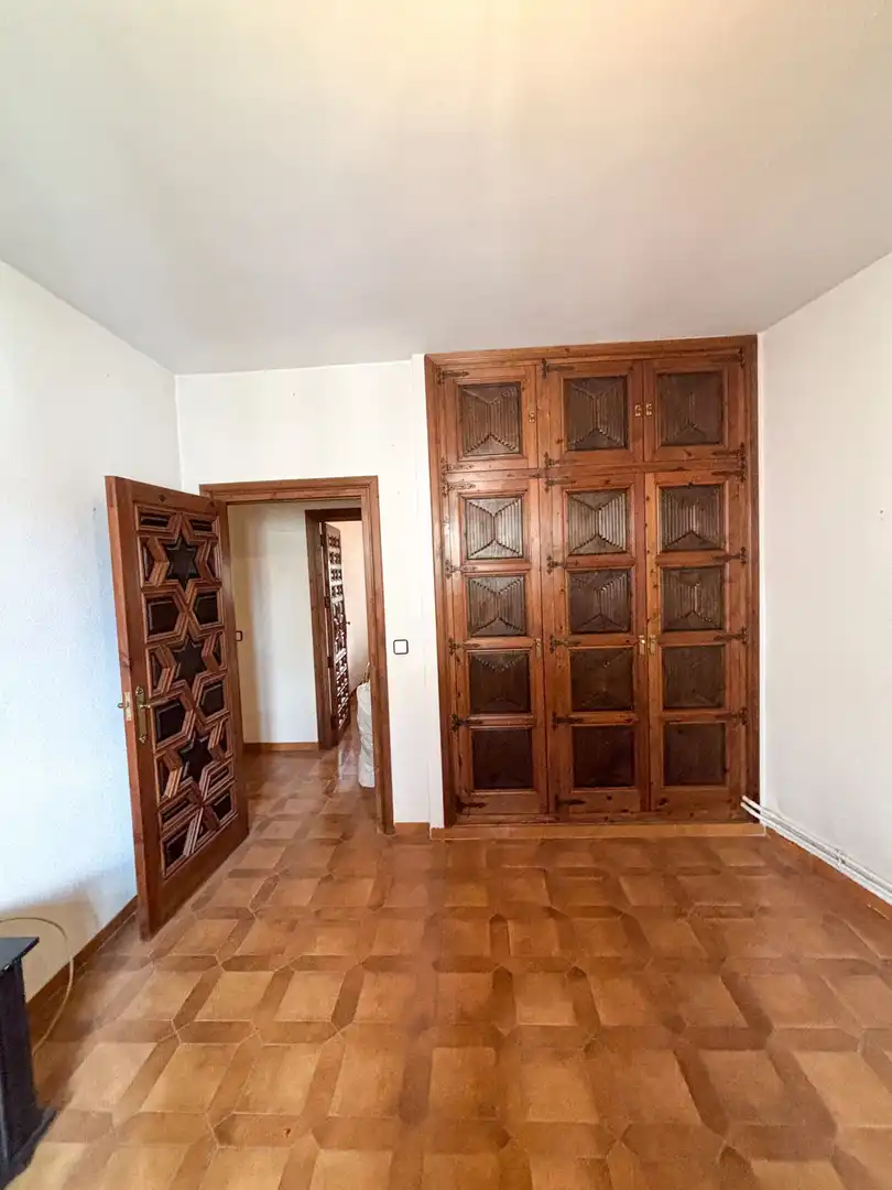 Habitación de Piso en venta en Navahermosa con Calefacción, Terraza y Trastero