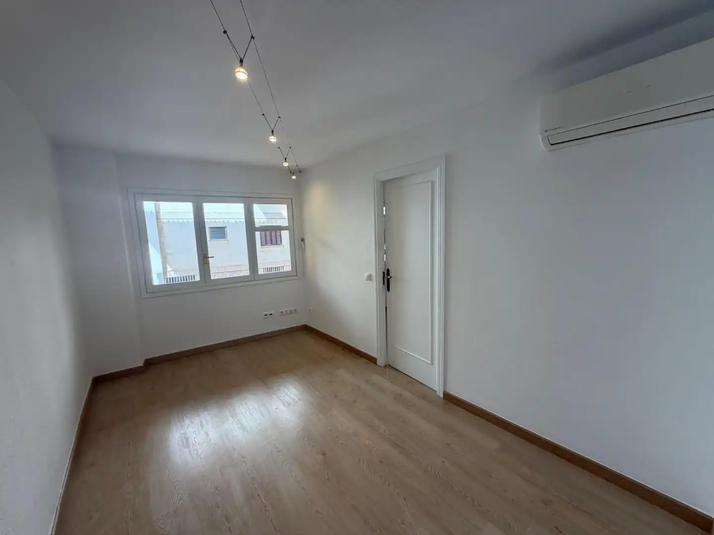 Habitación de Oficina de alquiler en  Palma de Mallorca