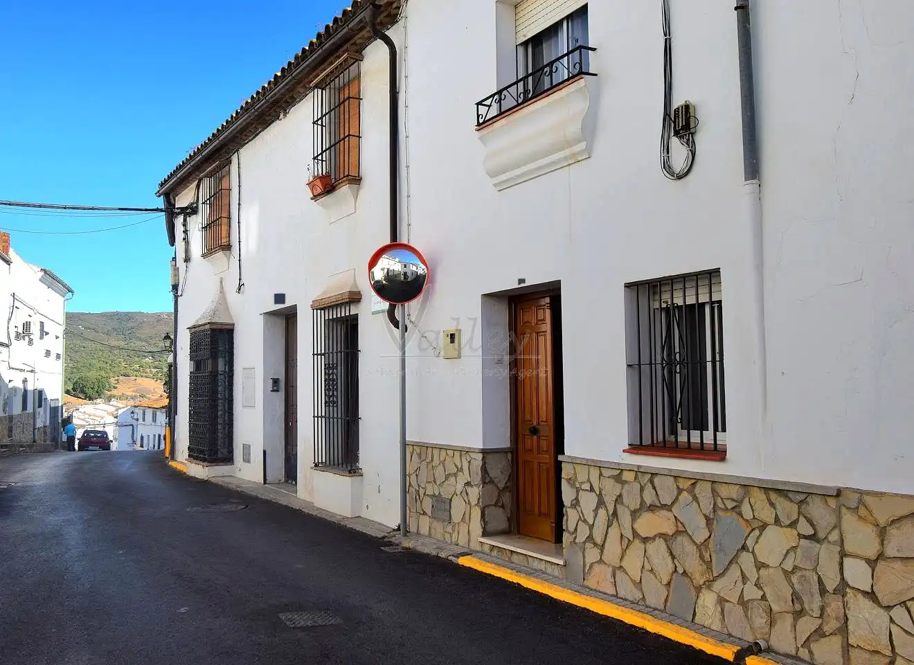 Vista exterior de Casa o xalet en venda en Jimena de la Frontera amb Terrassa