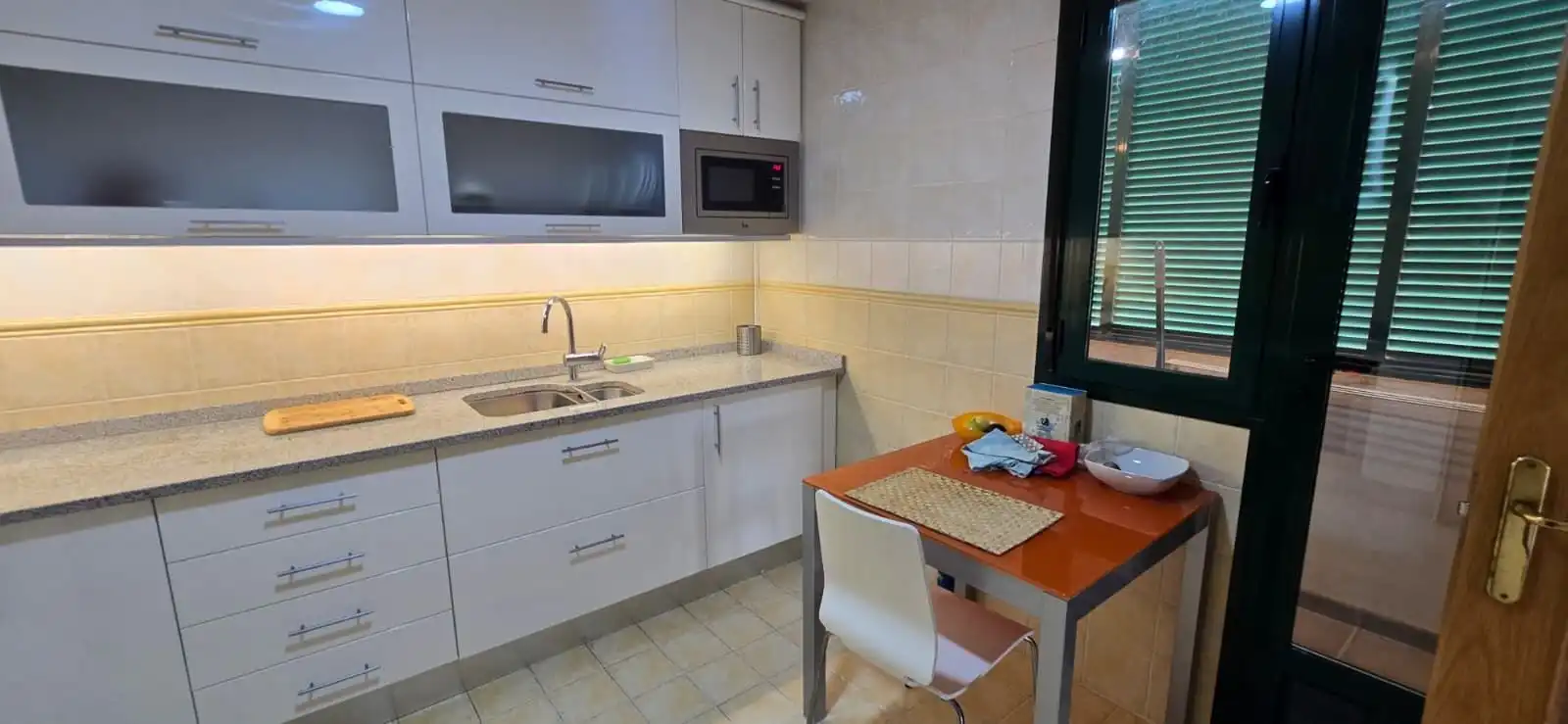 Cuina de Pis en venda en Argamasilla de Calatrava amb Aire condicionat, Calefacció i Traster