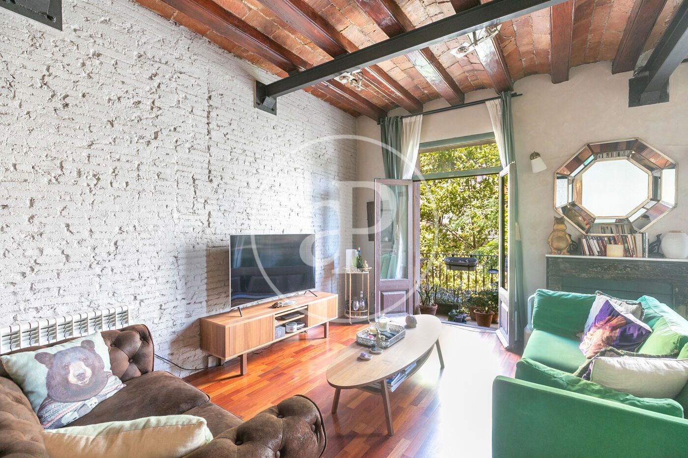 Exterior view of Flat for sale in  Barcelona Capital  with Heating, Terrace and Balcony
