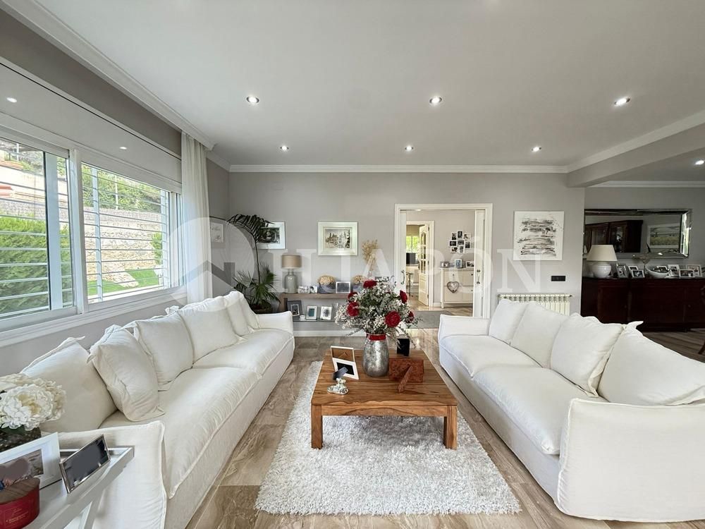 Living room of House or chalet for sale in Teià  with Air Conditioner, Heating and Private garden