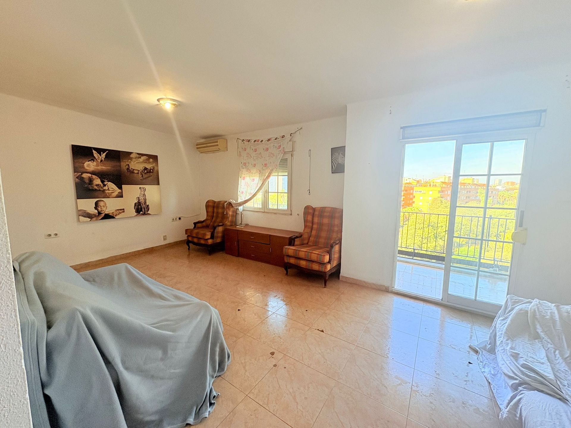 Bedroom of Flat for sale in Burjassot  with Balcony