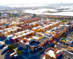 Vista exterior de Casa o xalet en venda en El Ejido amb Aire condicionat, Terrassa i Traster