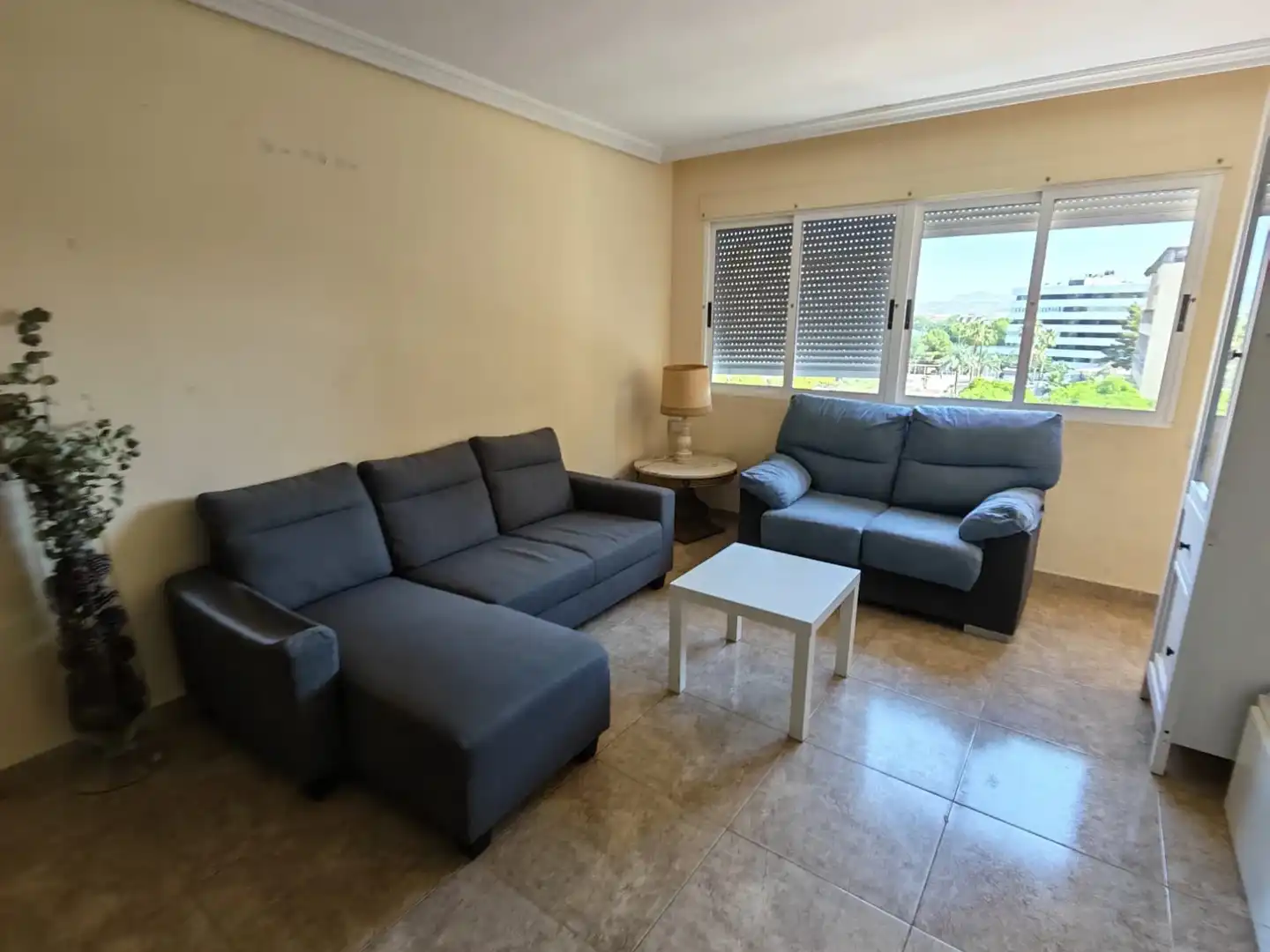 Sala de estar de Piso de alquiler en Murcia con Aire acondicionado, Calefacción y Amueblado
