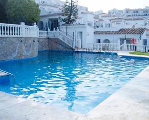 Swimming pool of Single-family semi-detached to rent in Benalmádena  with Terrace, Furnished and Pets allowed