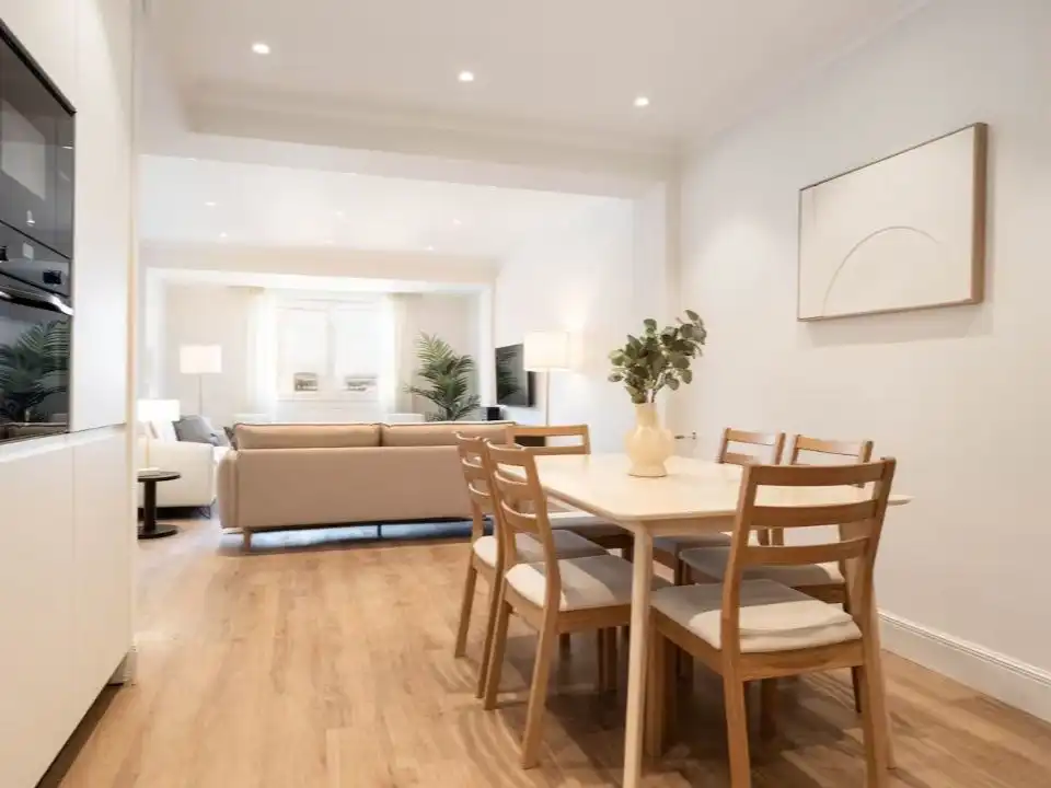 Piso con ascensor en venta en Carrer Caterina Albert 3, imagen 5