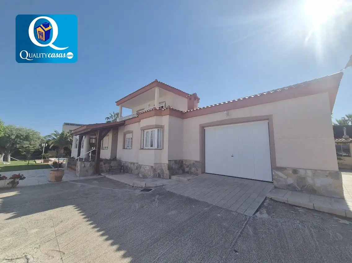 Vista exterior de Casa o chalet en venta en Mutxamel con Aire acondicionado, Calefacción y Terraza