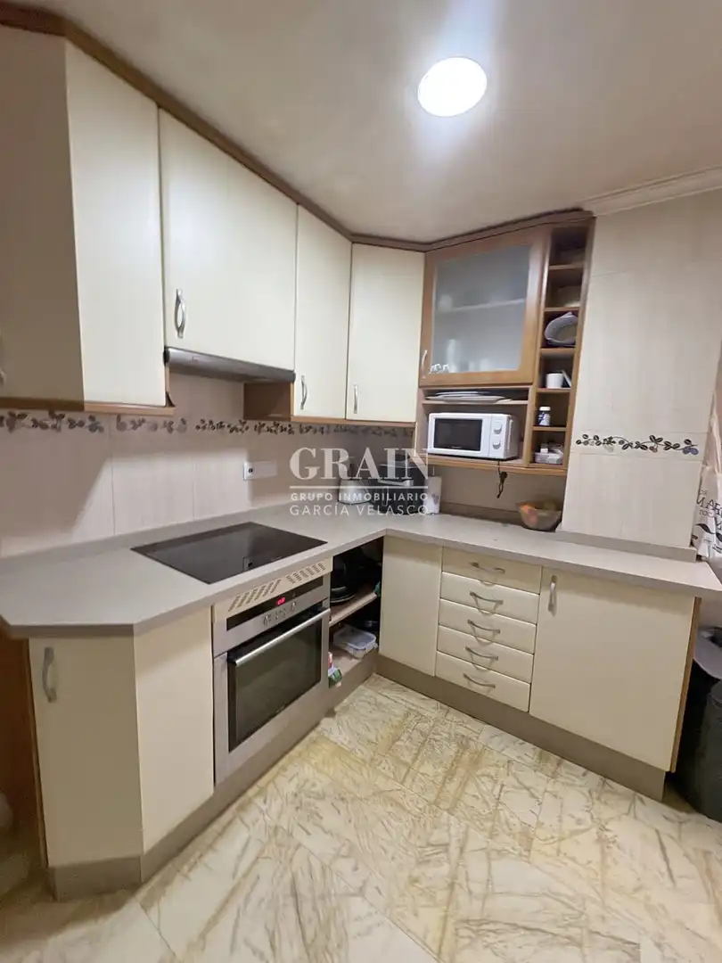 Kitchen of Flat for sale in Albacete  with Air Conditioner, Heating and Parquet flooring