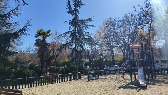 Local comercial en Alquiler en Val