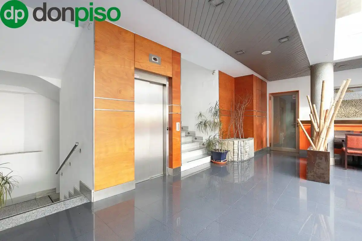 Edificio en venta en Calle FERNANDO DE LOS RIOS, Campus de la Salud
