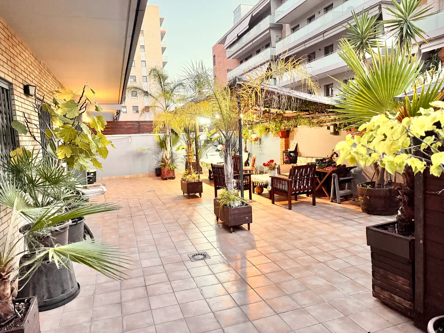 Terrace of Ground floor for sale in Badalona  with Air Conditioner, Heating and Private garden