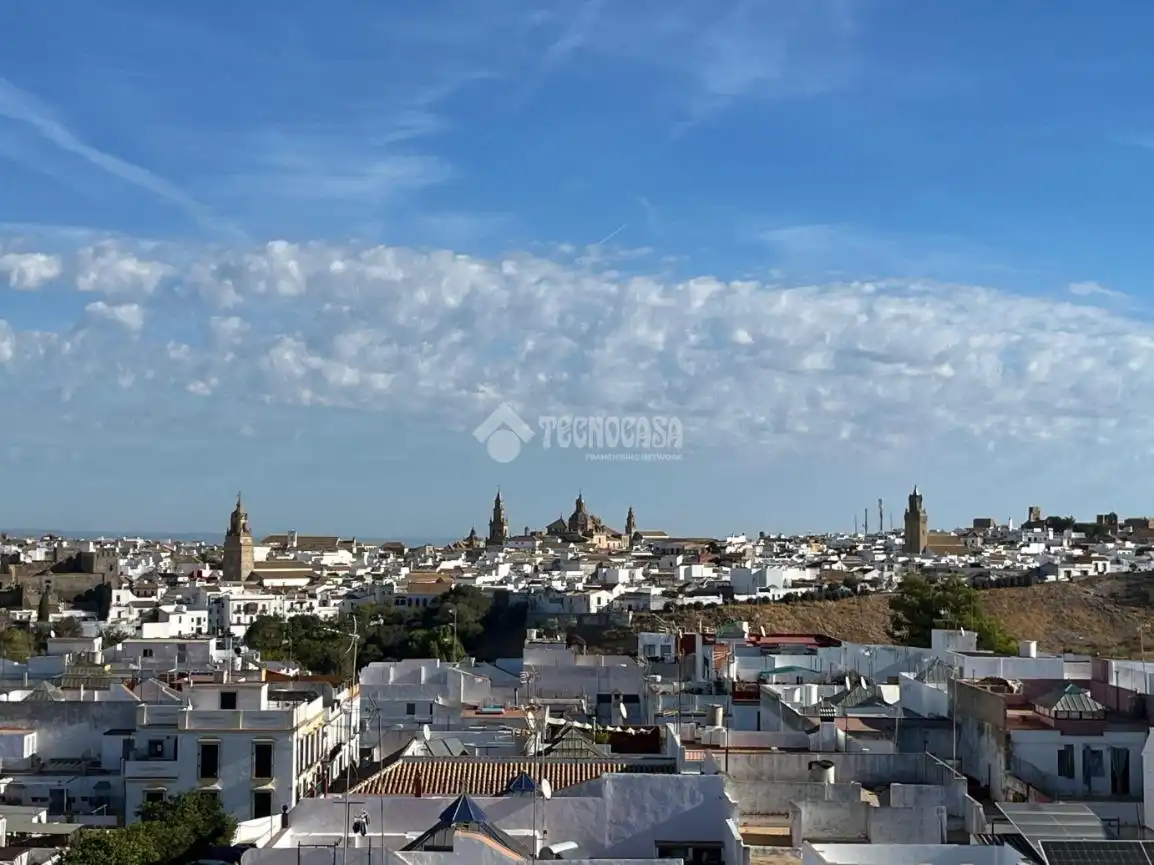 Vista exterior de Piso en venta en Carmona, Sevilla