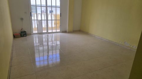 Foto 2 de Piso en venta en C/ Treinta de Mayo, Casco Urbano, Adeje