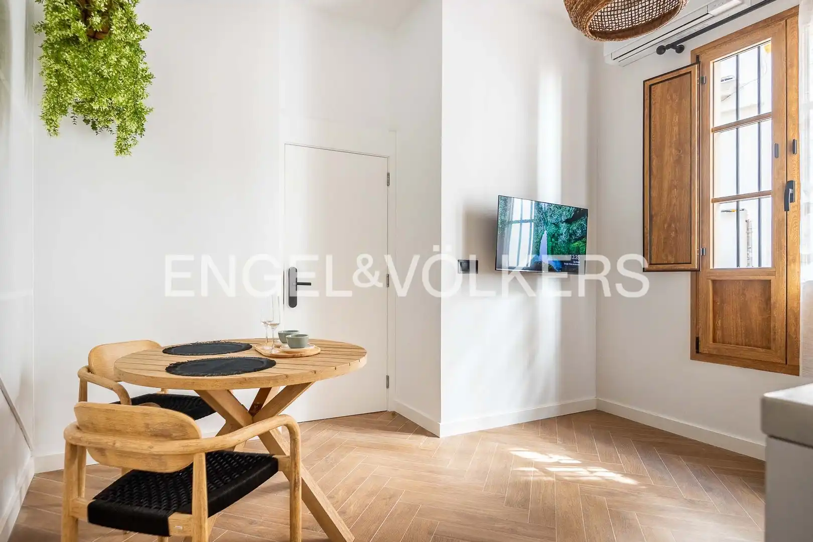 Sala d'estar de Casa o xalet en venda en Sevilla amb Aire condicionat, Calefacció i Moblat