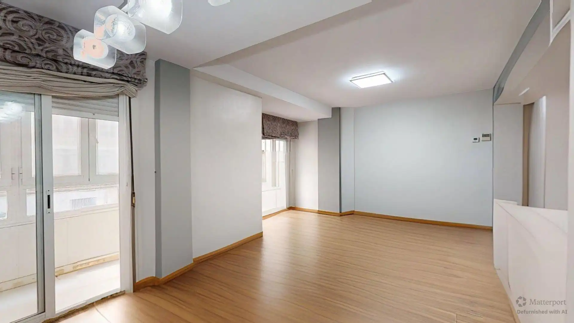 Wohnung zum Verkauf in Zaragoza mit Heizung, Terrasse und Balkon