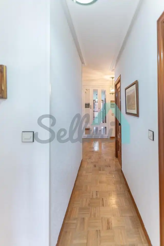 Flat for rent in Oviedo   with Heating, Parquet flooring and Furnished