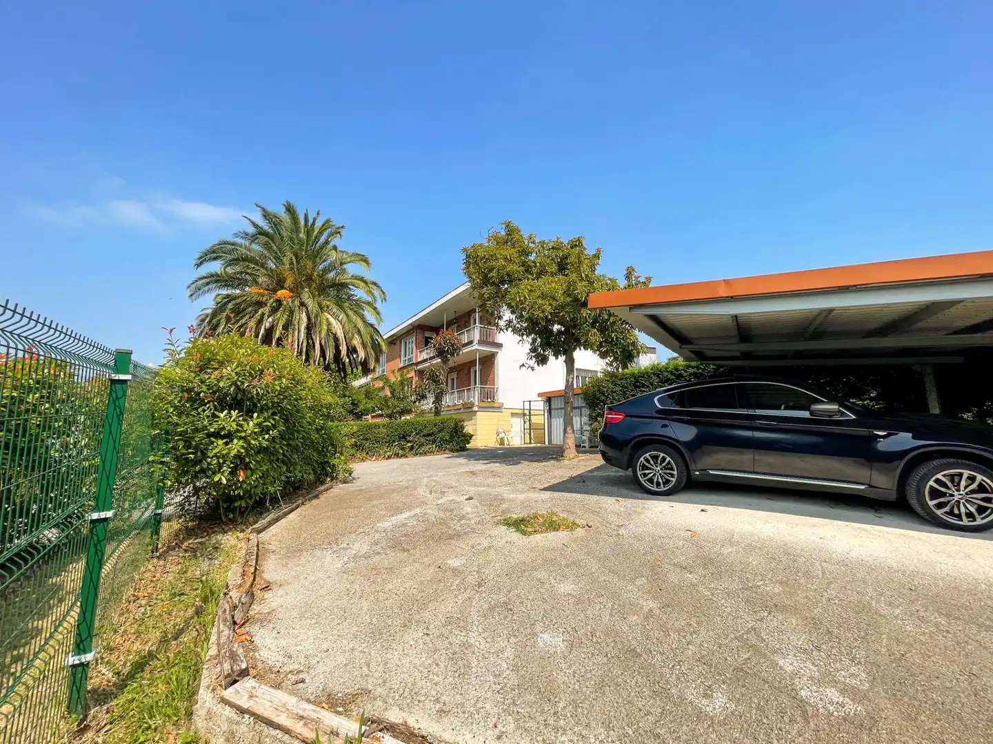 Exterior view of Houses for sale in Abanto y Ciérvana-Abanto Zierbena  with Heating, Private garden and Storage room