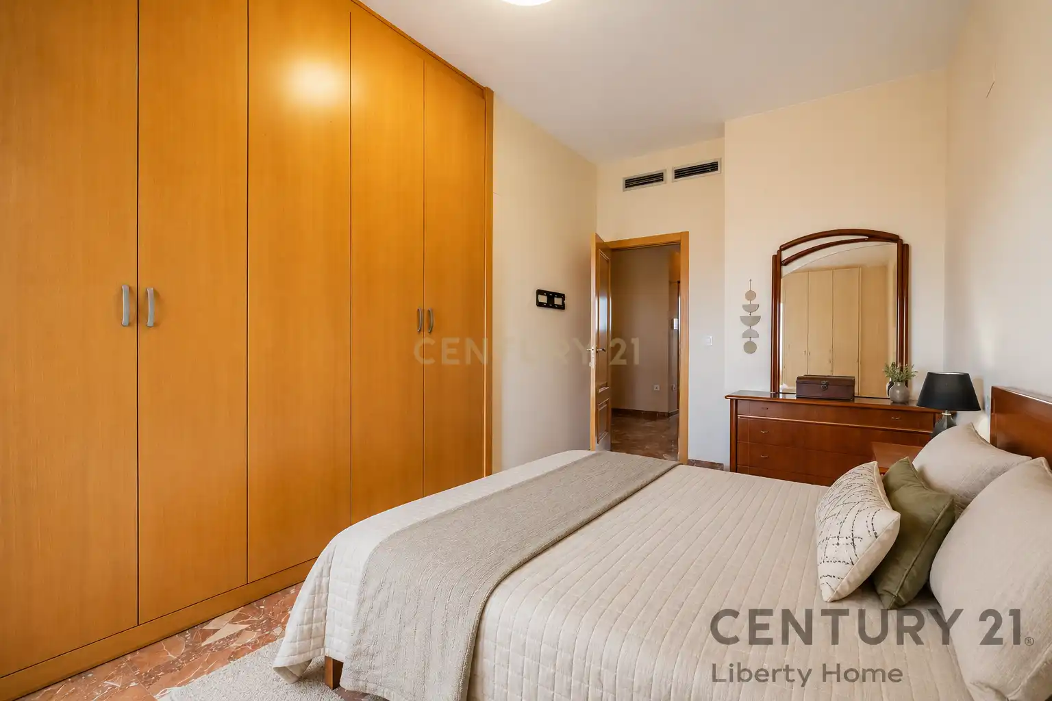 Dormitori de Apartament en venda en Vila-real amb Aire condicionat