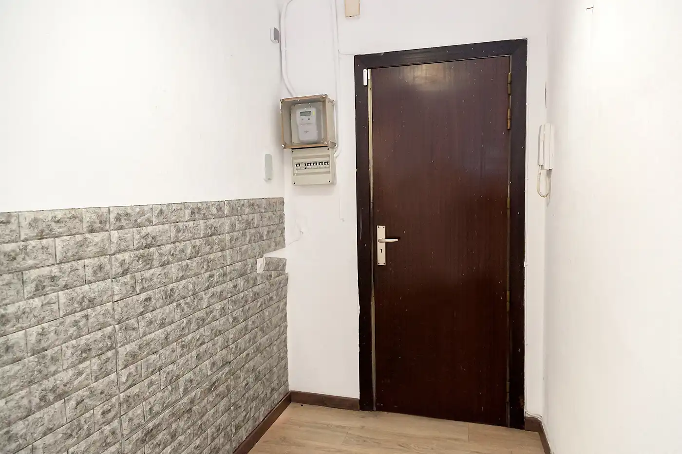Wohnung zum Verkauf in Barcelona mit Balkon und Alarm
