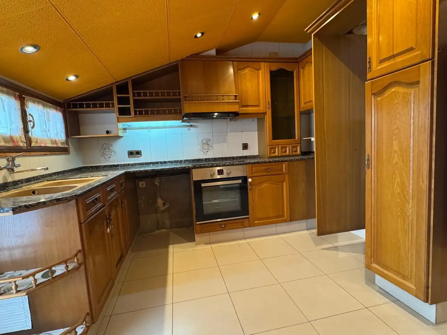 Kitchen of Flat for sale in Sant Fruitós de Bages, Barcelona