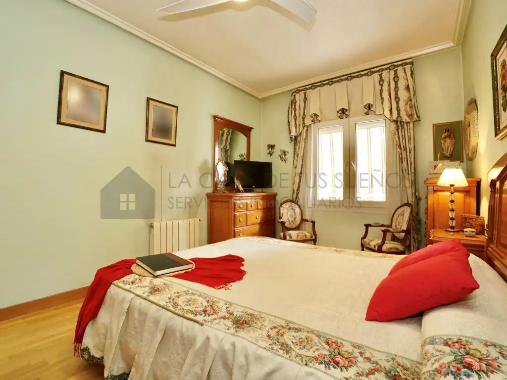 Habitación de Casa o chalet en venta en Novelda