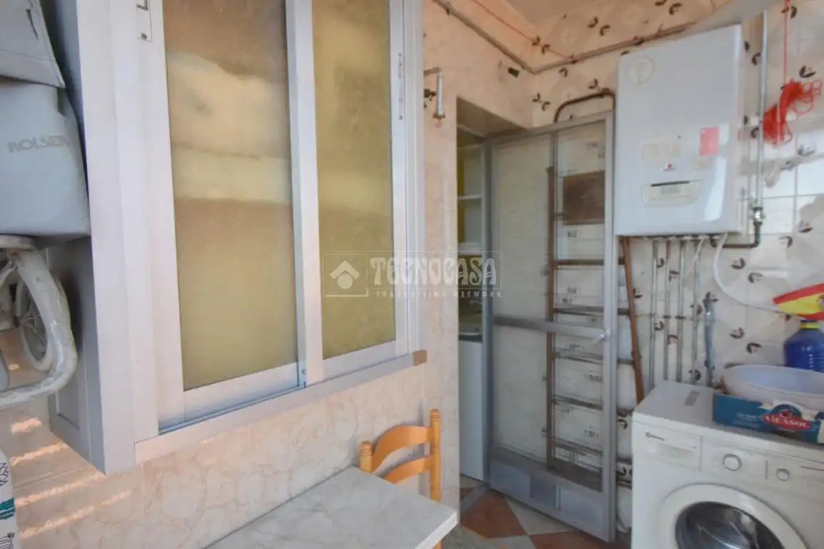 Habitación de Piso en venta en Madrid con Calefacción, Parquet y Terraza
