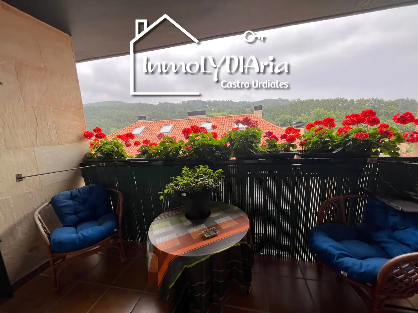 Terraza de Casa o chalet en venta en Castro-Urdiales con Calefacción, Jardín privado y Parquet