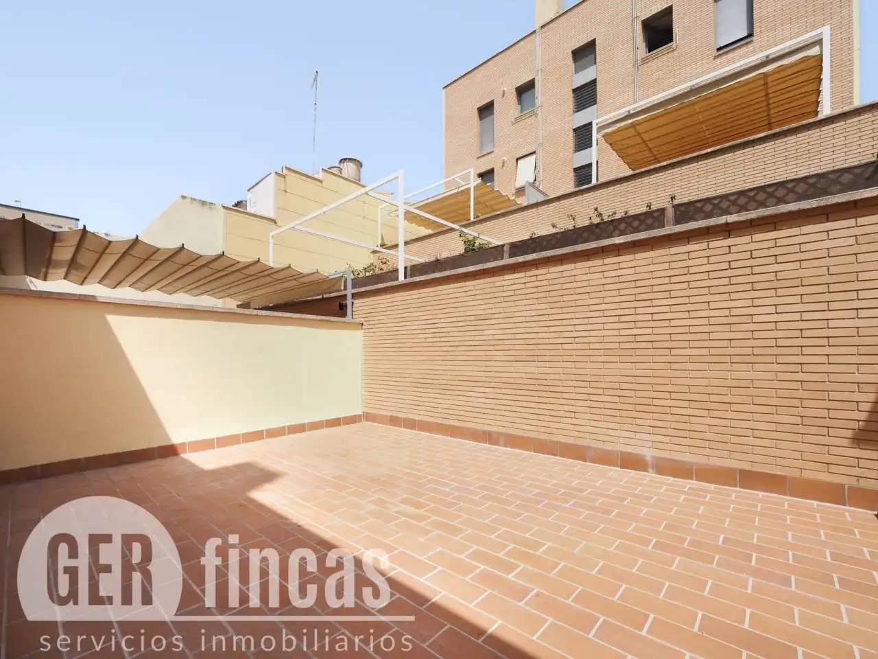 Flat for sale in Calle Torrent de Pere Parres