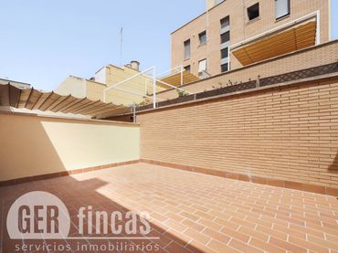Flat for sale in Calle Torrent de Pere Parres
