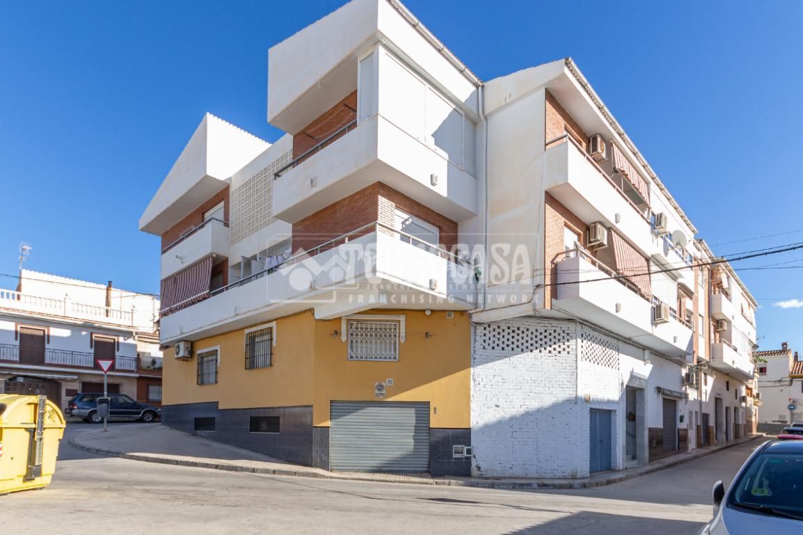 Exterior view of Flat for sale in Vélez-Málaga  with Air Conditioner and Terrace