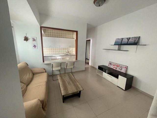 Wohnzimmer von Wohnungen miete in Agüimes mit Möbliert, Waschmaschine und Balkon