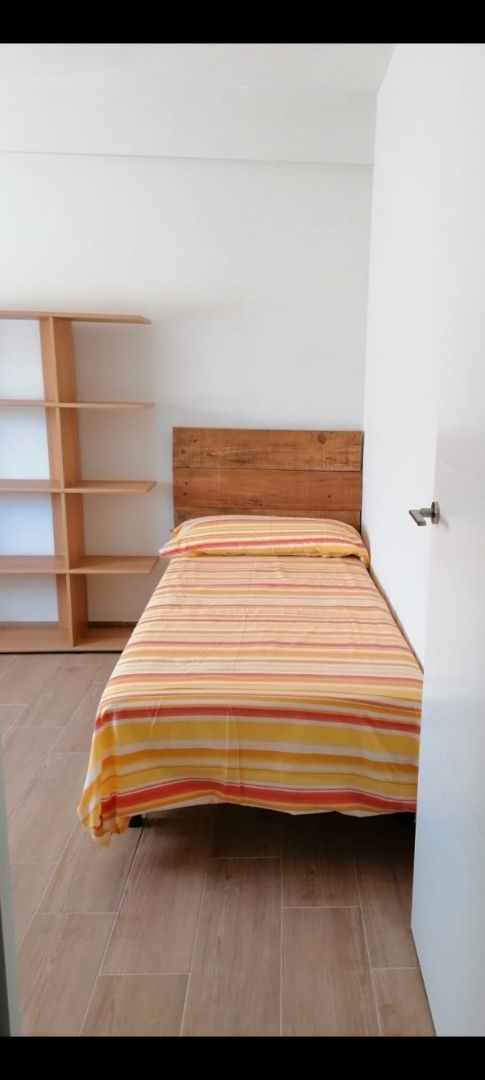 Bedroom of Flat to rent in  Sevilla Capital  with Furnished