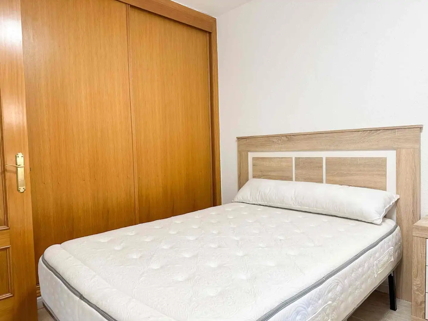 Habitación de Casa o chalet de alquiler en Pueblo Acantilado - Lanuza