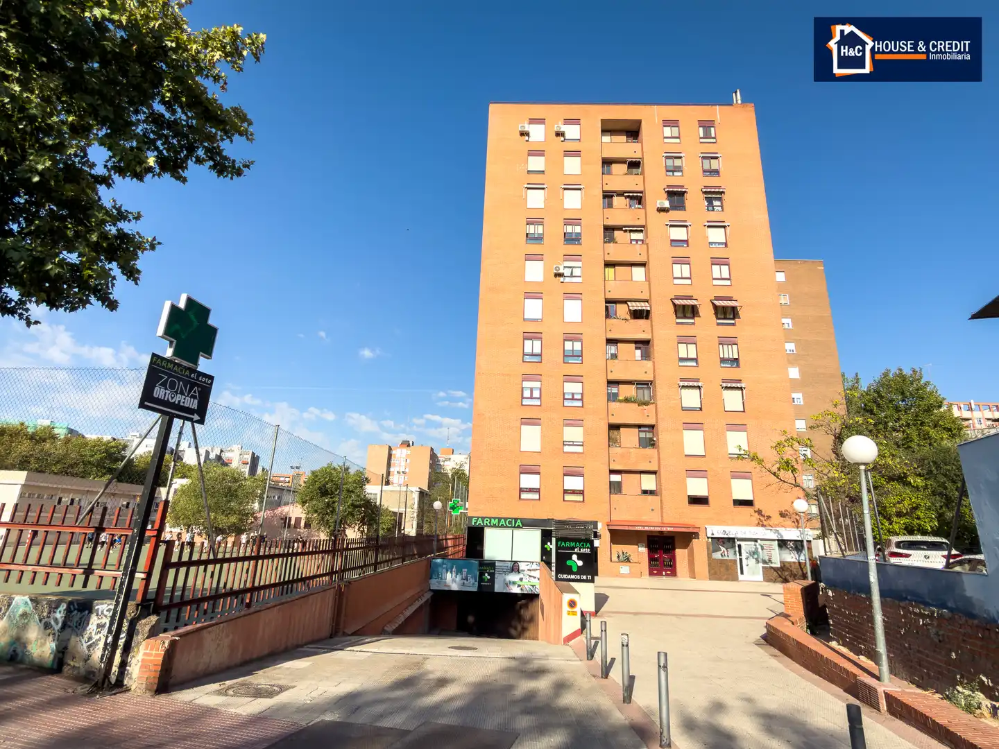 Vista exterior de Piso en venta en Móstoles con Calefacción, Parquet y Terraza