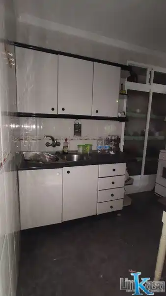 Cuina de Casa o xalet en venda en Linares amb Terrassa