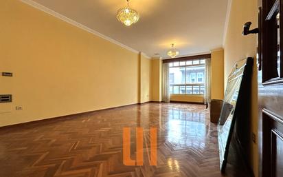 Living room of Flat for sale in A Coruña Capital   with Heating, Parquet flooring and Storage room