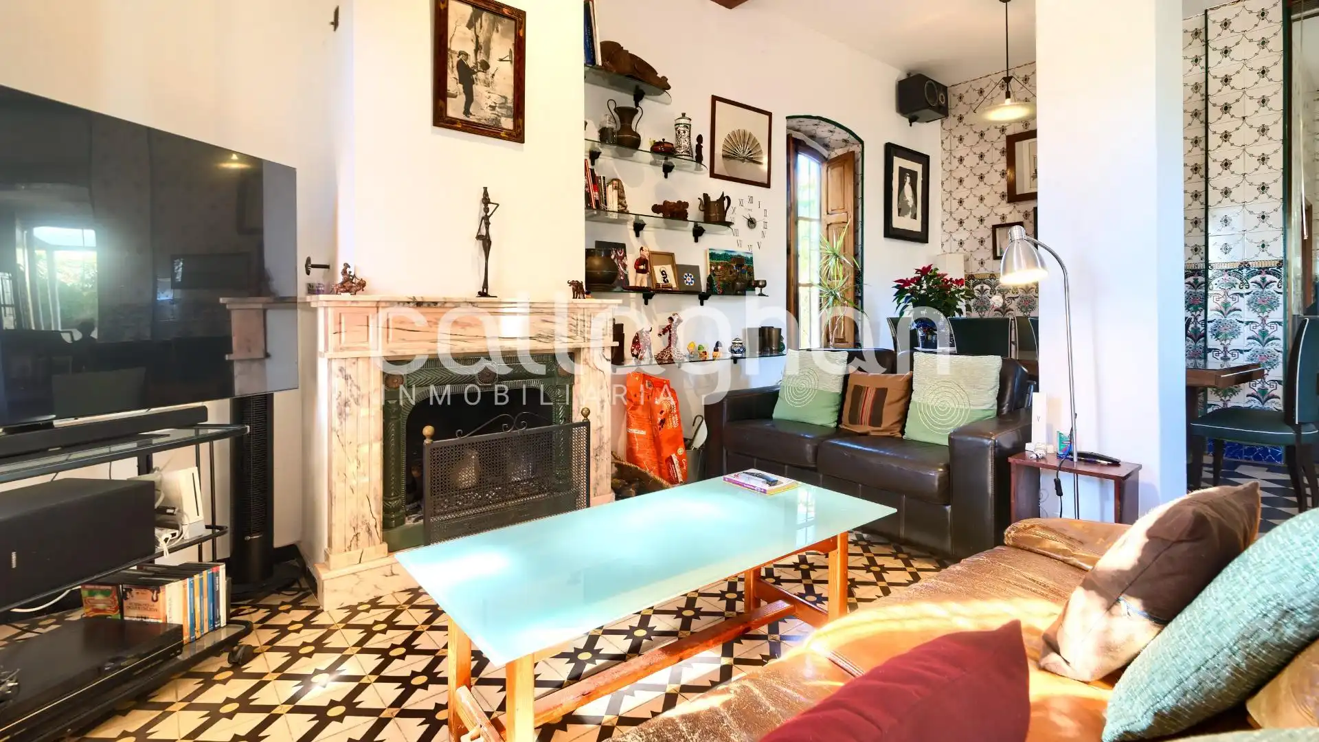 Sala d'estar de Casa o xalet en venda en Manises amb Aire condicionat, Calefacció i Jardí privat
