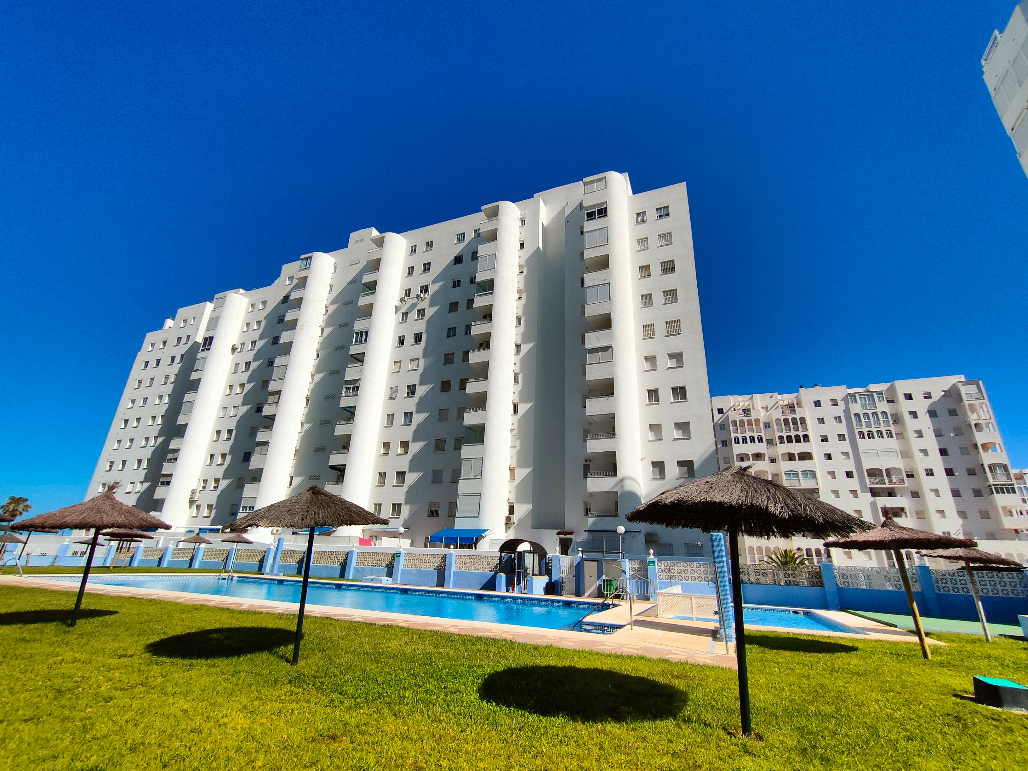 Exterior view of Flat to rent in El Puerto de Santa María  with Terrace, Furnished and Balcony