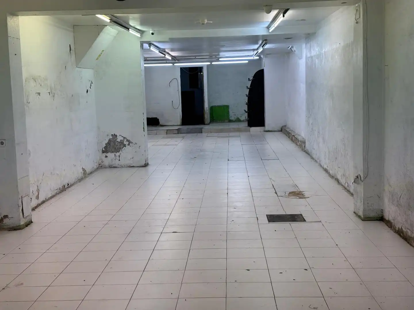 Geschaftsraum zur Miete in  Pamplona / Iruña
