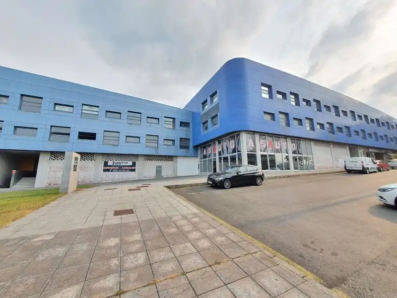 Gewerbefläche zum Verkauf in Llanera, imagen 2